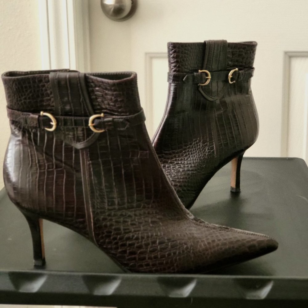 Ann Taylor boots, size 8M, dark brown